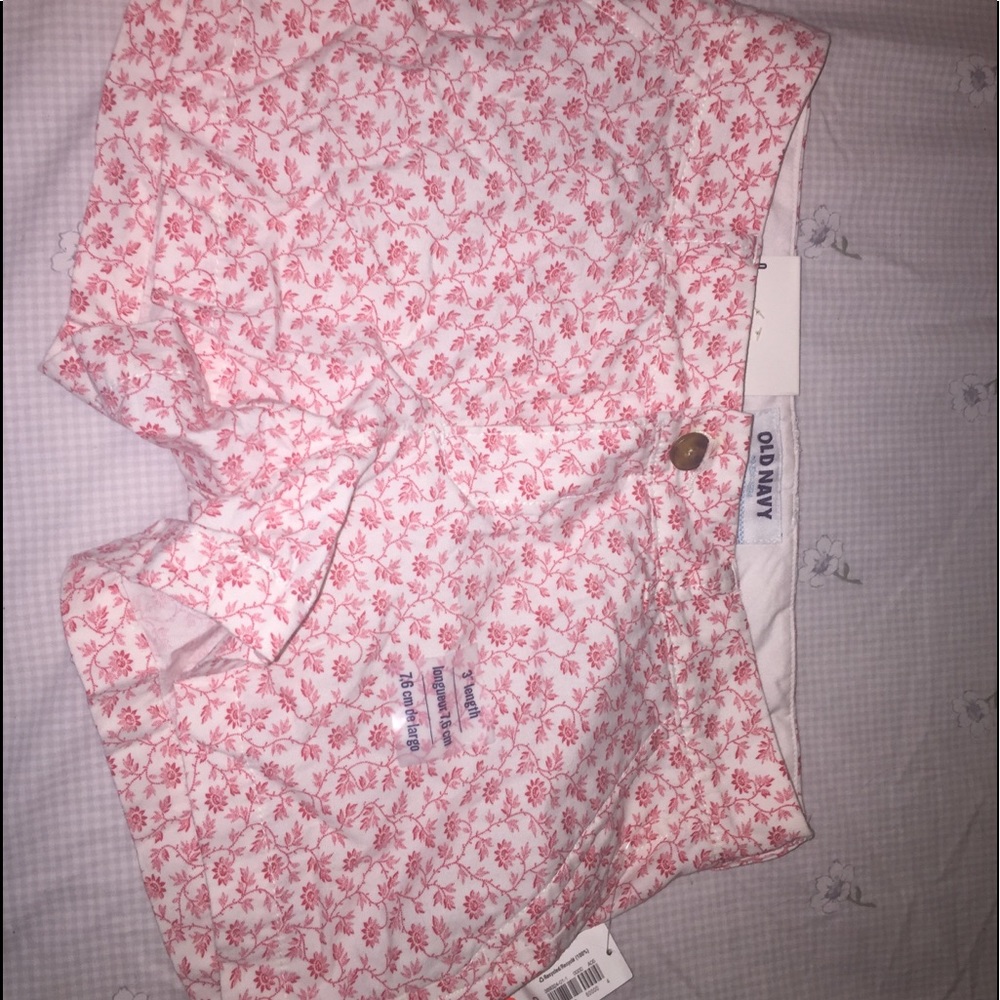 floral shorts